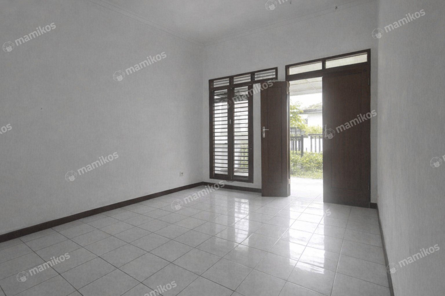 Rumah Sertifikat SHM 4 Kamar Tidur 2 Kamar Mandi Kayu Putih Jakarta Timur - Photo 5