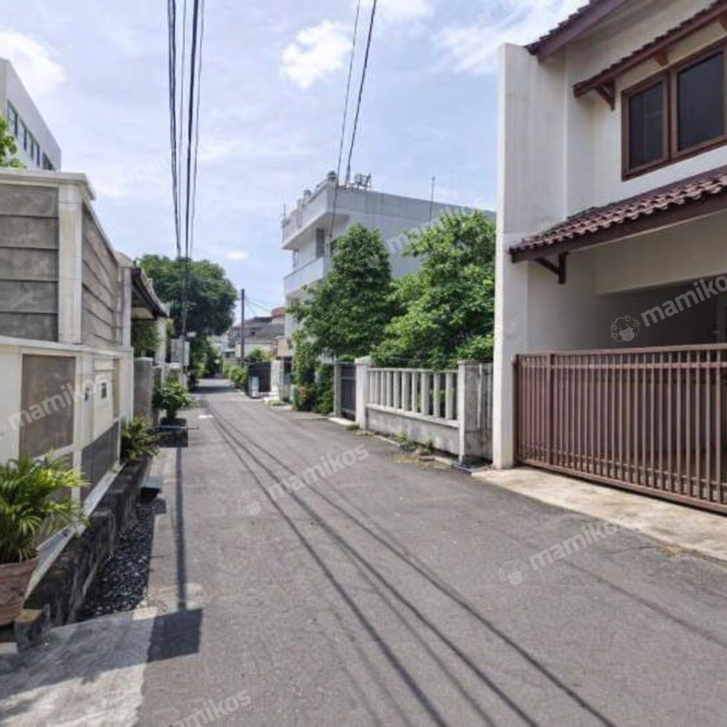 Rumah Sertifikat SHM 4 Kamar Tidur 4 Kamar Mandi Condet Jakarta Timur - Photo 2
