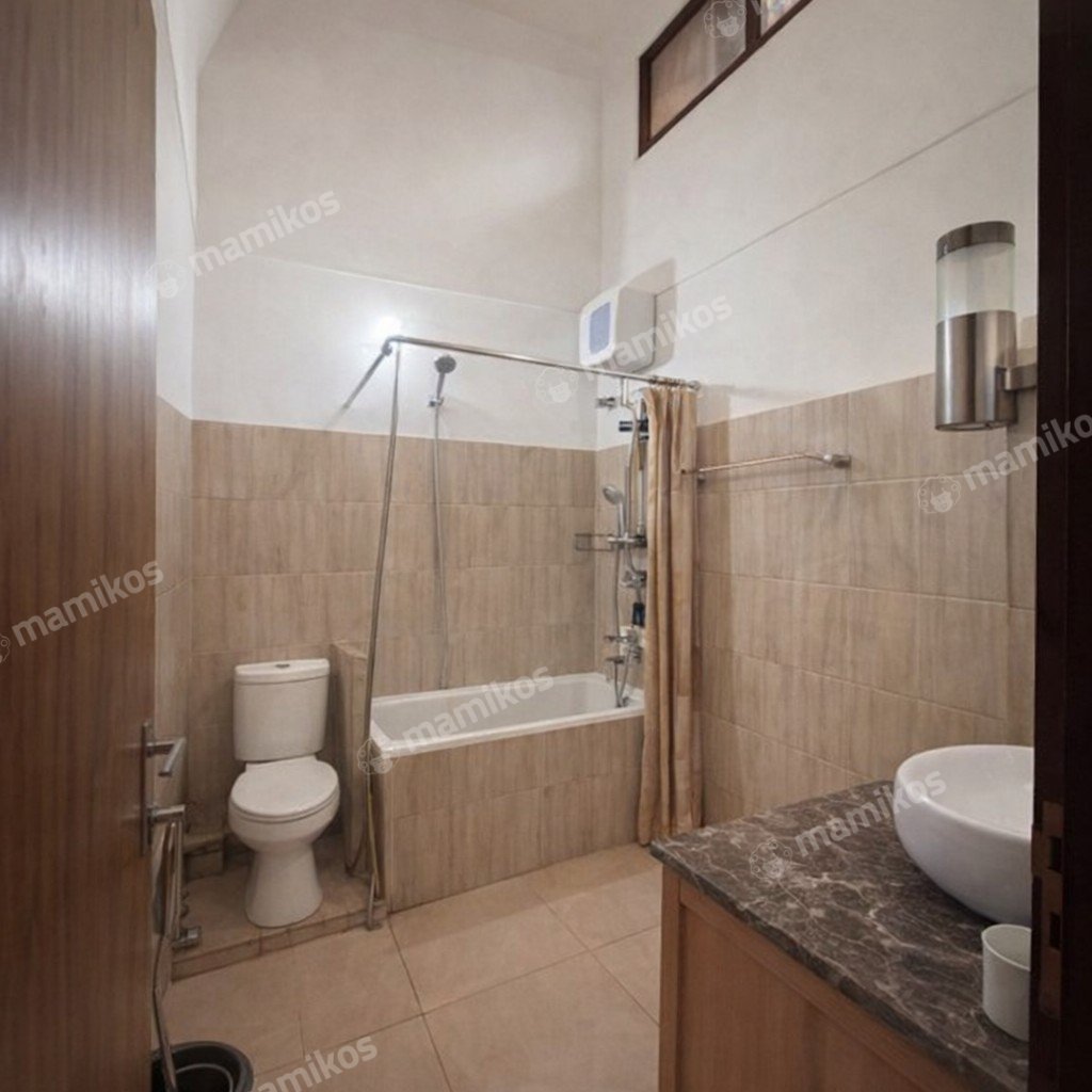 Rumah Sertifikat SHM 7 Kamar Tidur 5 Kamar Mandi Kebon Jeruk Jakarta Barat - Photo 2