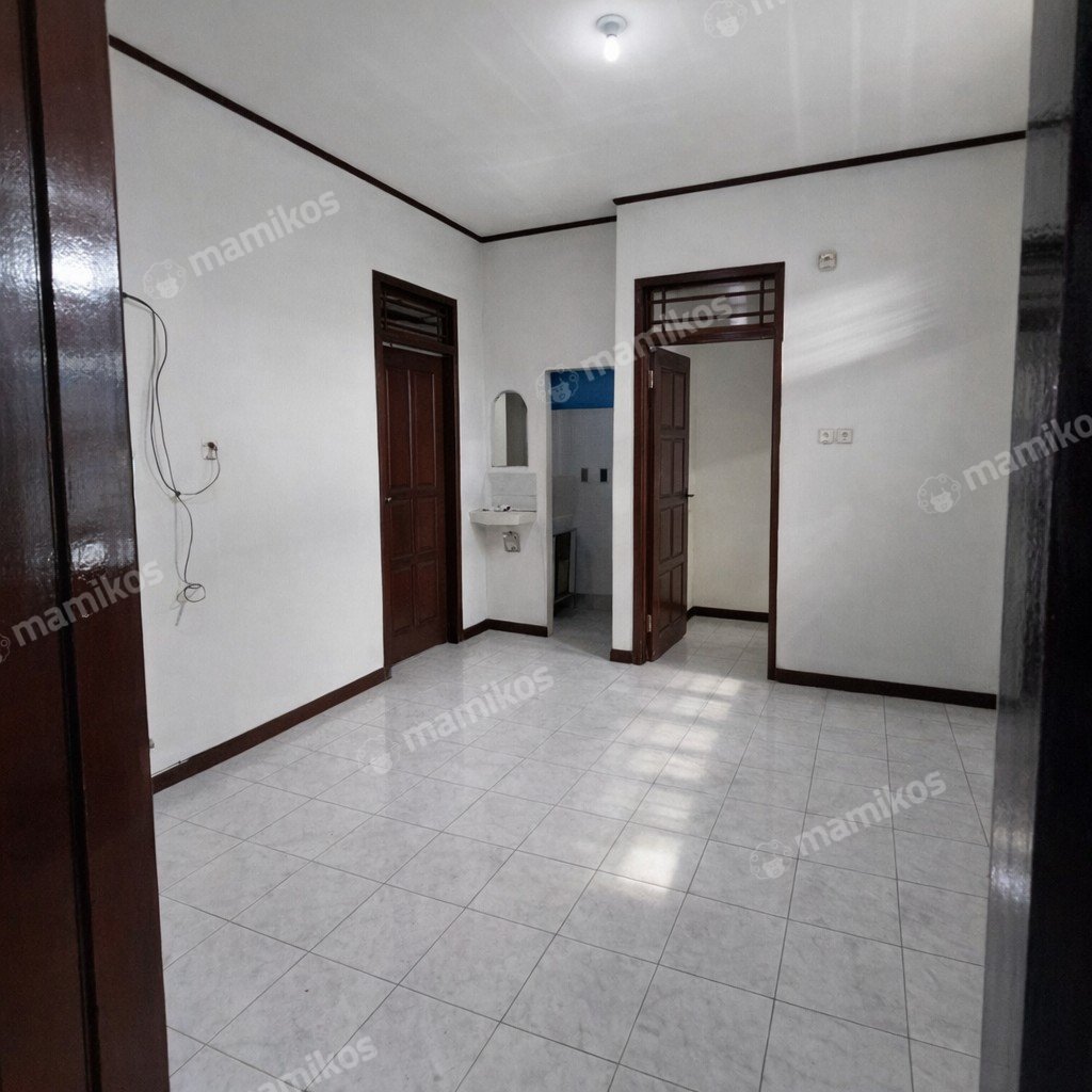 Rumah Sertifikat SHM 4 Kamar Tidur 2 Kamar Mandi Condet Jakarta Timur - Photo 5