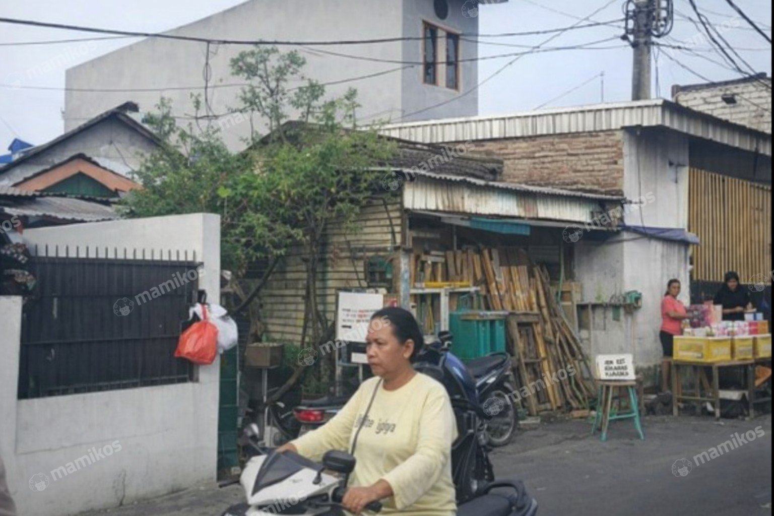 Rumah Sertifikat SHM 2 Kamar Tidur 1 Kamar Mandi Kalideres Jakarta Barat