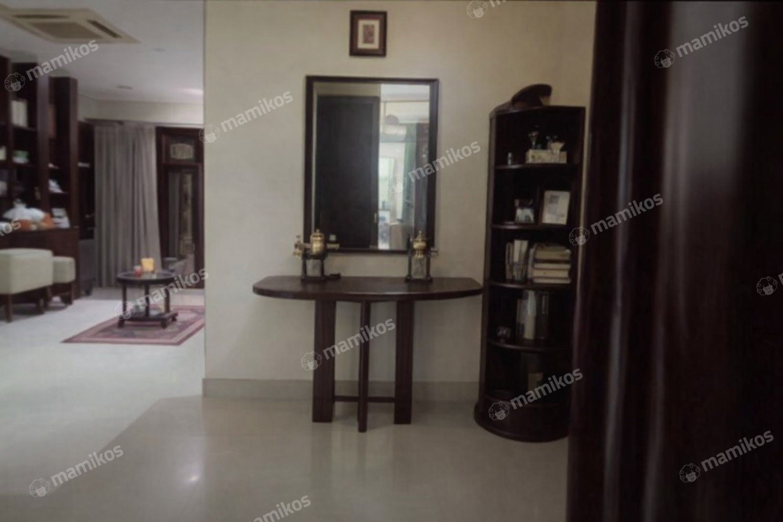 Rumah Sertifikat SHM 5 Kamar Tidur 5 Kamar Mandi Kebayoran Baru Jakarta Selatan - Photo 2
