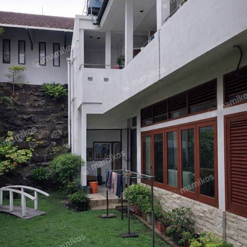 Rumah Sertifikat SHM 5 Kamar Tidur 5 Kamar Mandi Kebayoran Baru Jakarta Selatan - Photo 3