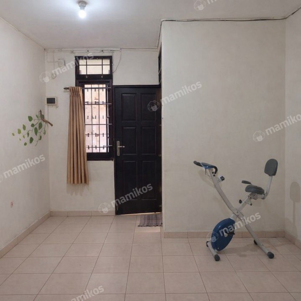 Rumah Sertifikat SHM 3 Kamar Tidur 2 Kamar Mandi Taman Palem Jakarta Barat - Photo 5