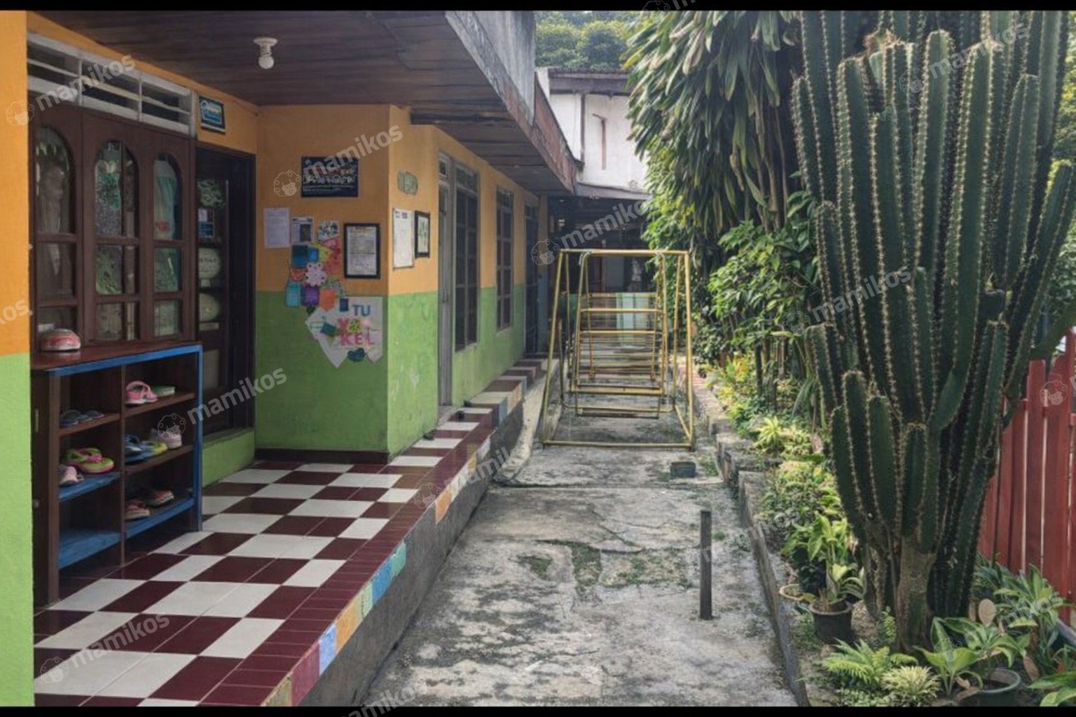 Rumah Sertifikat SHM 3 Kamar Tidur 2 Kamar Mandi Tomang Jakarta Barat