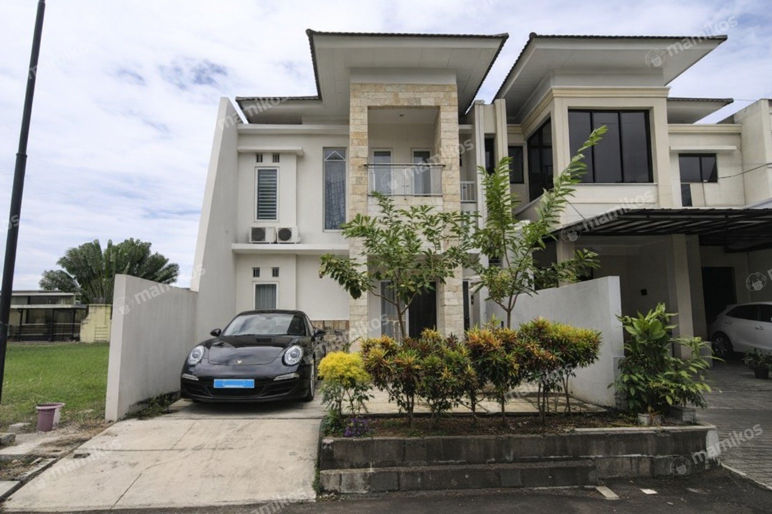 Rumah Sertifikat SHM 3 Kamar Tidur 2 Kamar Mandi Taman Kencana Jakarta Barat