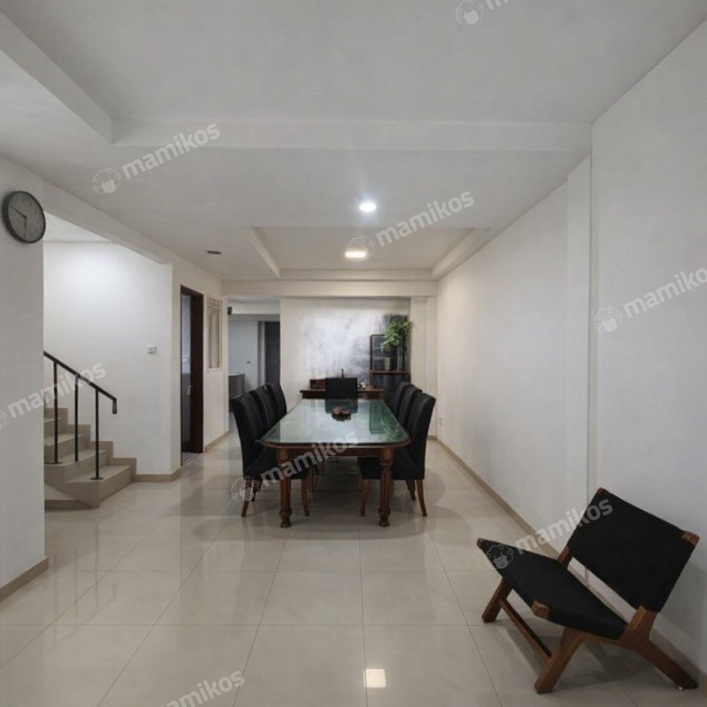 Rumah Sertifikat SHM 4 Kamar Tidur 4 Kamar Mandi Duren Sawit Jakarta Timur - Photo 4