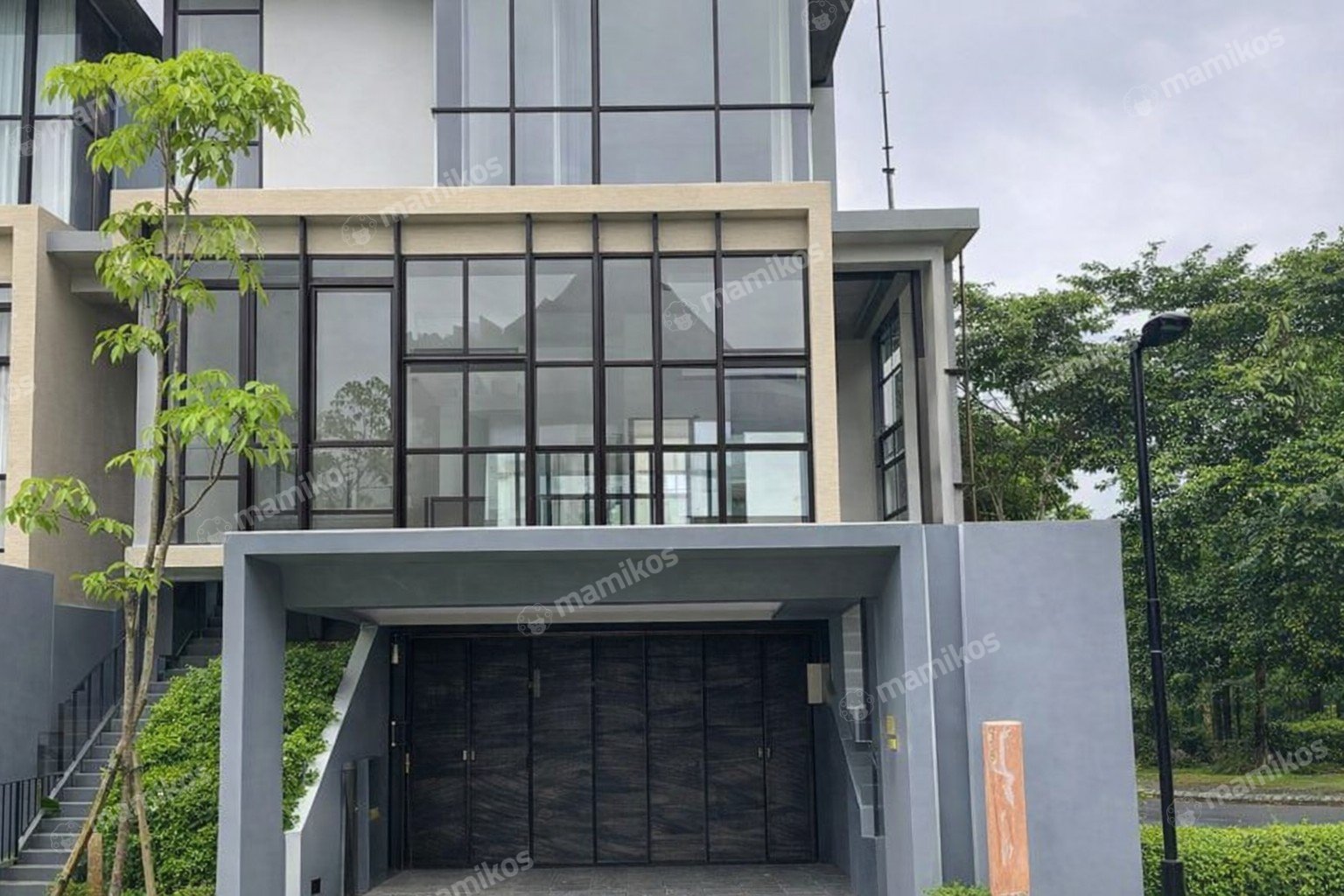 Rumah Sertifikat SHM 4 Kamar Tidur 4 Kamar Mandi Lebak Bulus Jakarta Selatan