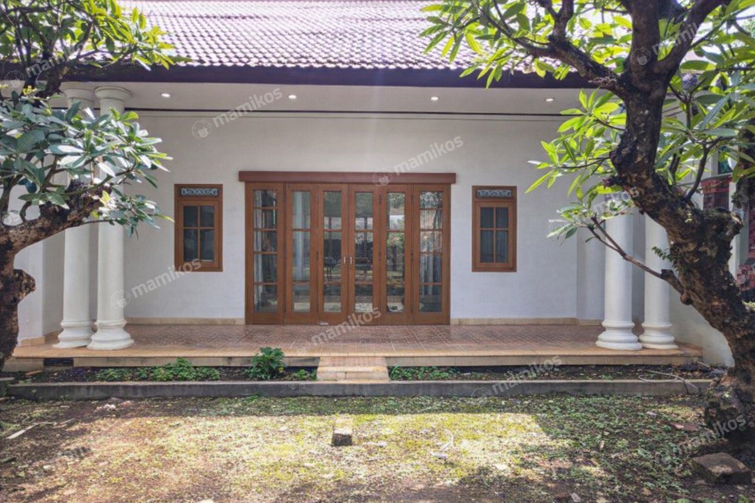 Rumah Sertifikat SHM 4 Kamar Tidur 4 Kamar Mandi Wijaya Jakarta Selatan