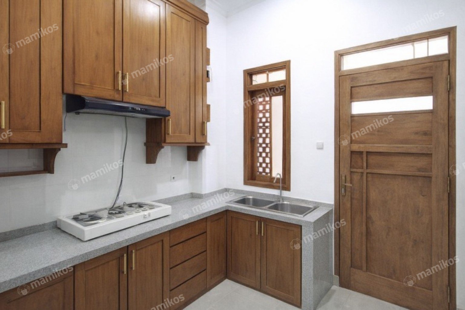 Rumah Sertifikat SHM 4 Kamar Tidur 4 Kamar Mandi Wijaya Jakarta Selatan - Photo 5