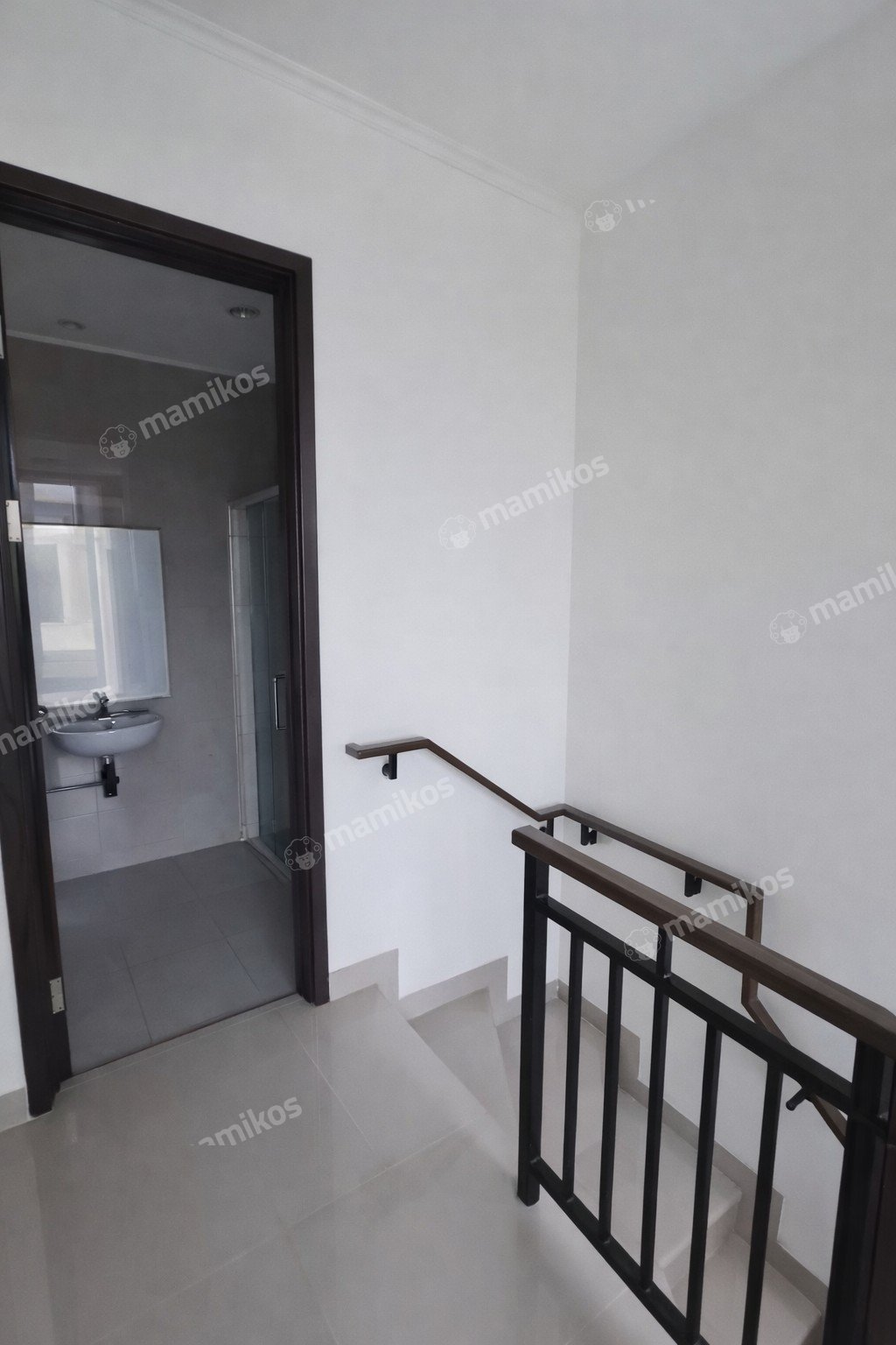 Rumah Sertifikat PPJB 2 Kamar Tidur 2 Kamar Mandi Pantai Indah Kapuk 2 Jakarta Utara - Photo 2
