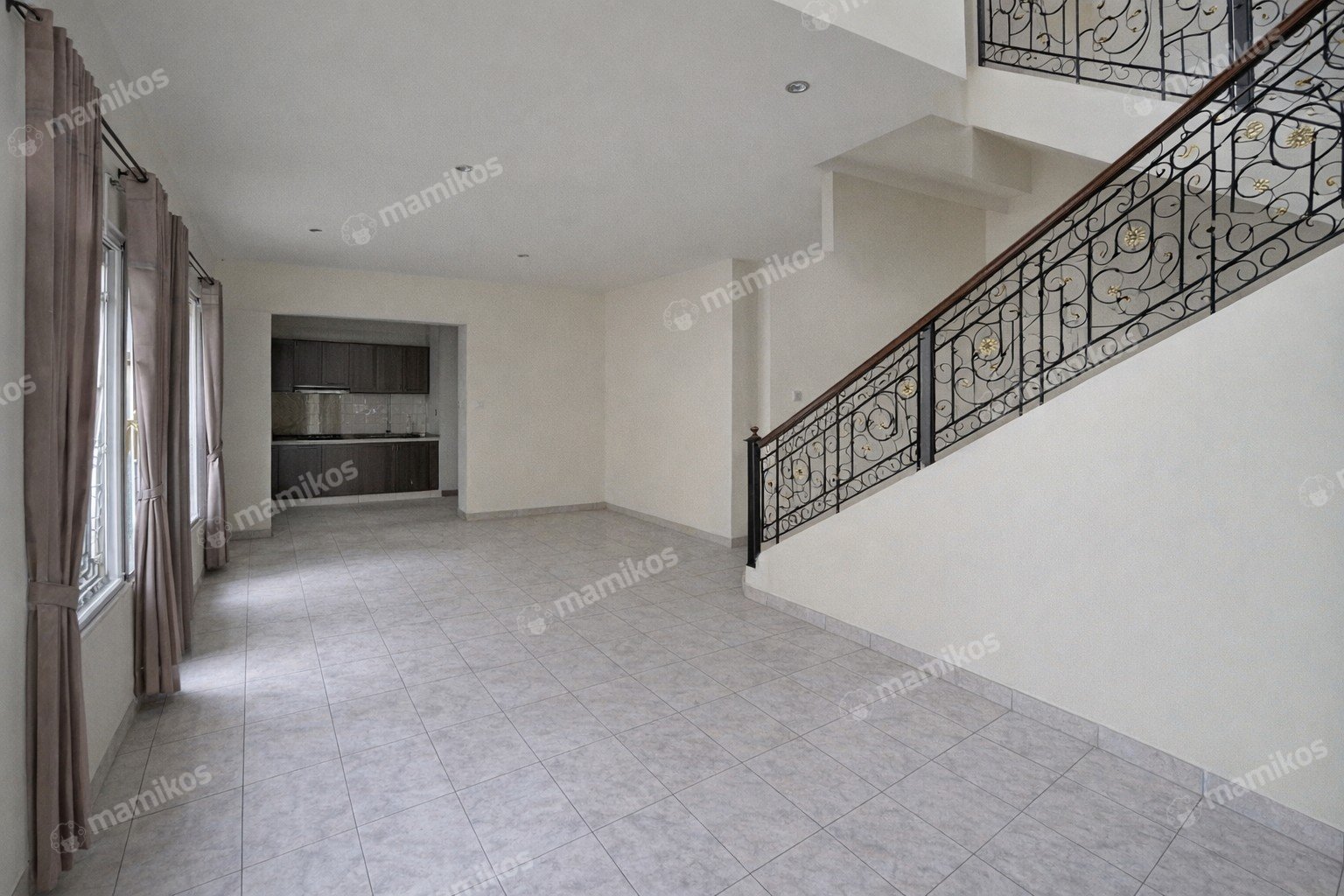 Rumah Sertifikat SHM 5 Kamar Tidur 4 Kamar Mandi Kota Wisata Jakarta Timur - Photo 5