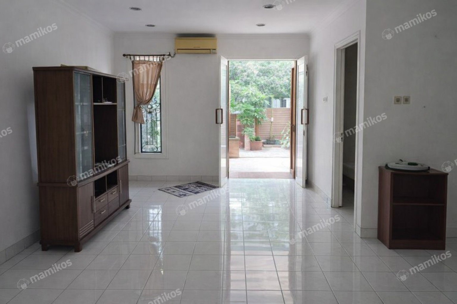 Rumah Sertifikat SHM 3 Kamar Tidur 3 Kamar Mandi Citra Garden Jakarta Barat