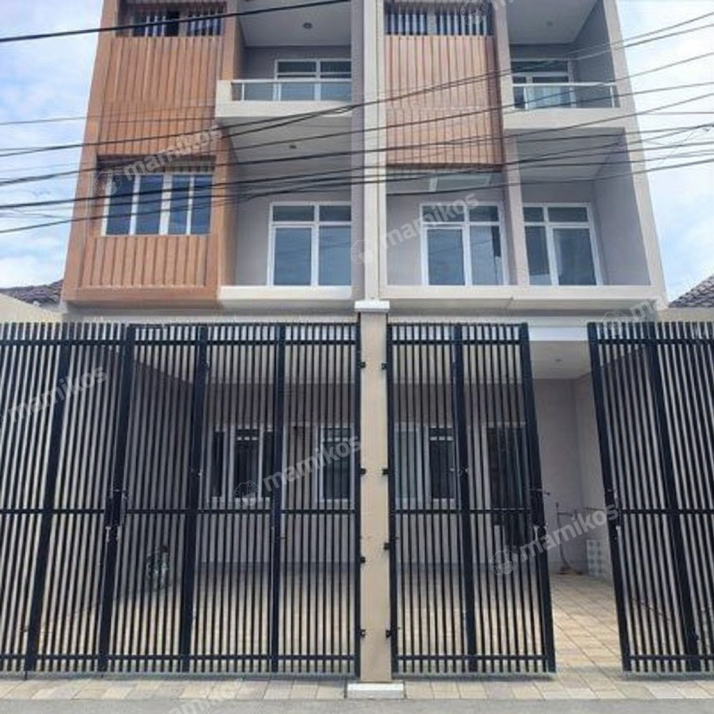 Rumah Sertifikat SHM 4 Kamar Tidur 3 Kamar Mandi Tomang Jakarta Barat
