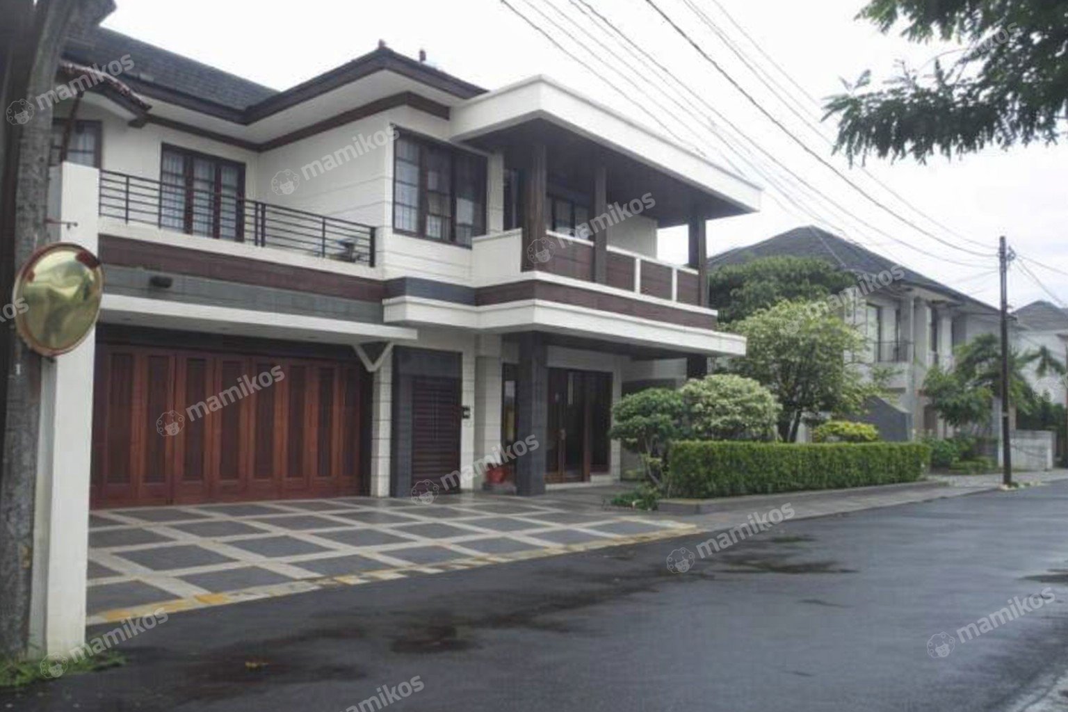 Rumah Sertifikat SHM 7 Kamar Tidur 5 Kamar Mandi Bangka Jakarta Selatan