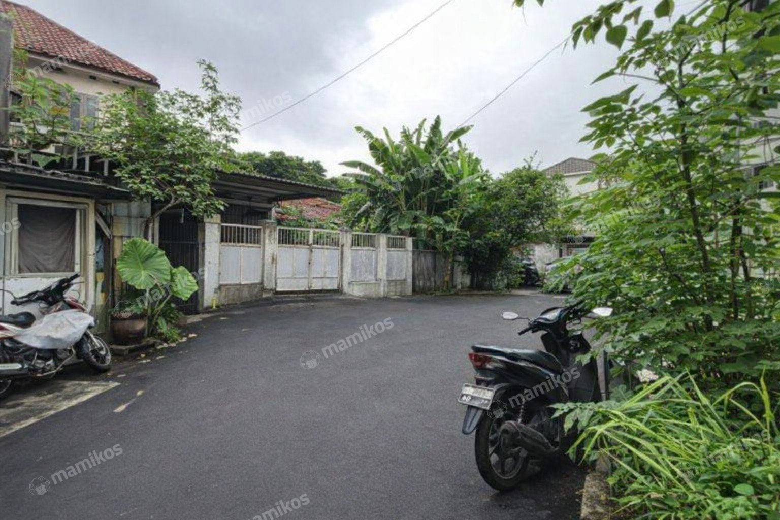 Rumah Sertifikat SHM 5 Kamar Tidur 5 Kamar Mandi Kemang Jakarta Selatan