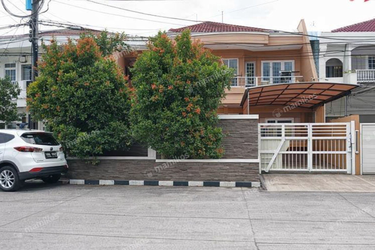 Rumah Sertifikat SHM 3 Kamar Tidur 2 Kamar Mandi Kebon Jeruk Jakarta Barat