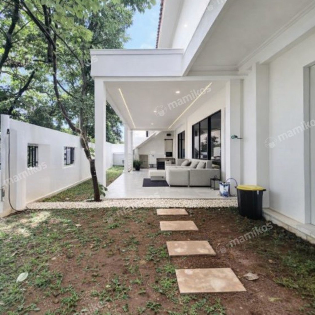 Rumah Sertifikat SHM 9 Kamar Tidur 4 Kamar Mandi Kebayoran Baru Jakarta Selatan - Photo 2