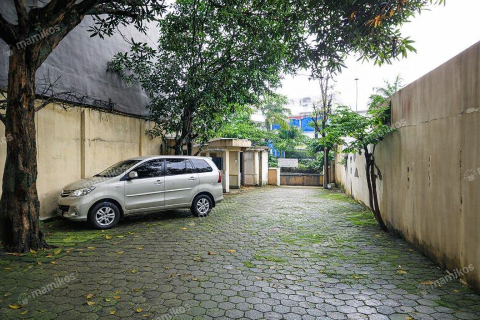 Rumah Sertifikat SHM 8 Kamar Tidur 7 Kamar Mandi Ragunan Jakarta Selatan
