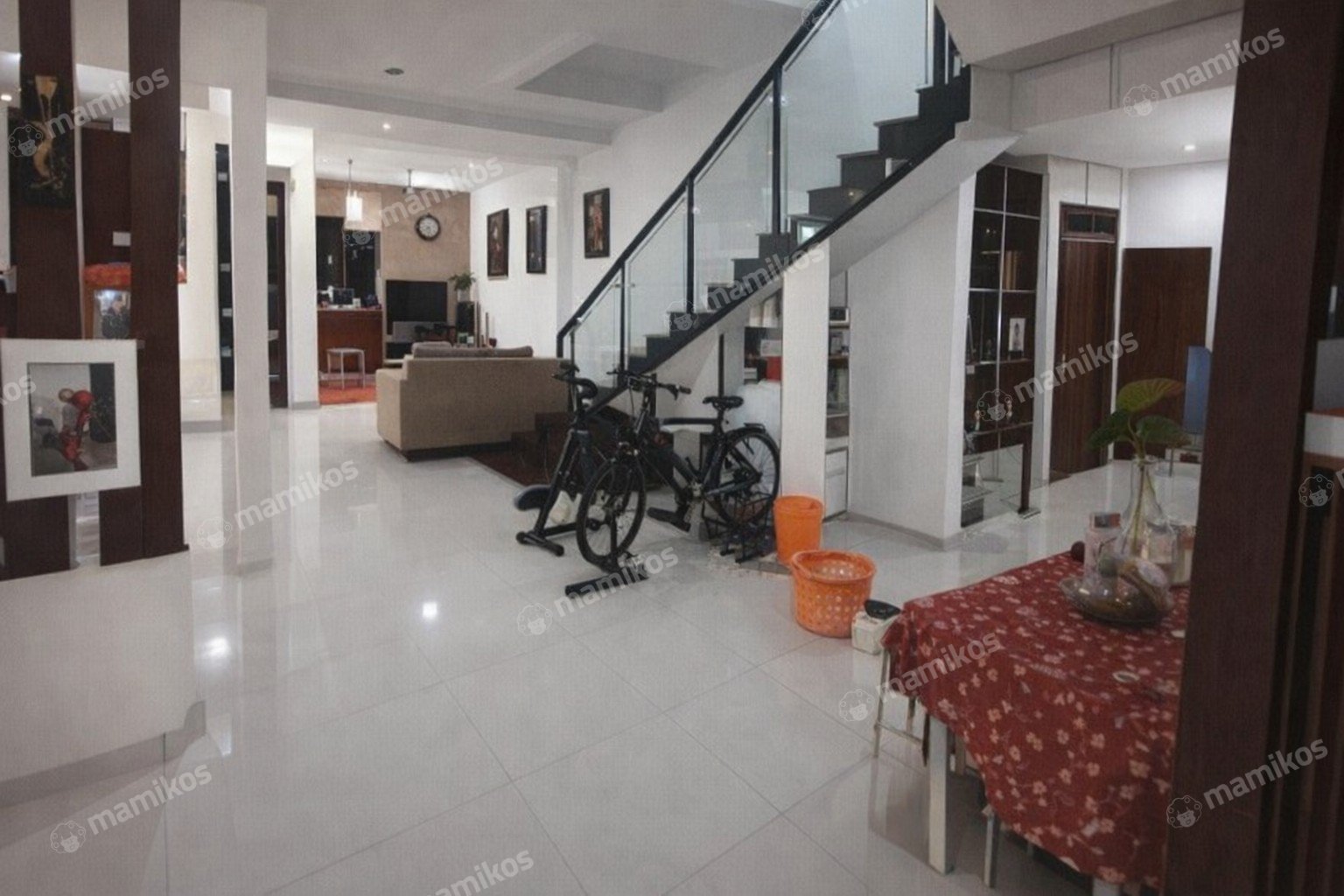 Rumah Sertifikat HGB 4 Kamar Tidur 3 Kamar Mandi Permata Buana Jakarta Barat - Photo 3