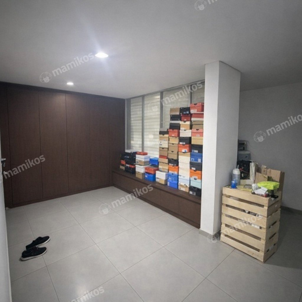 Rumah Sertifikat SHM 5 Kamar Tidur 5 Kamar Mandi Kebayoran Baru Jakarta Selatan - Photo 4