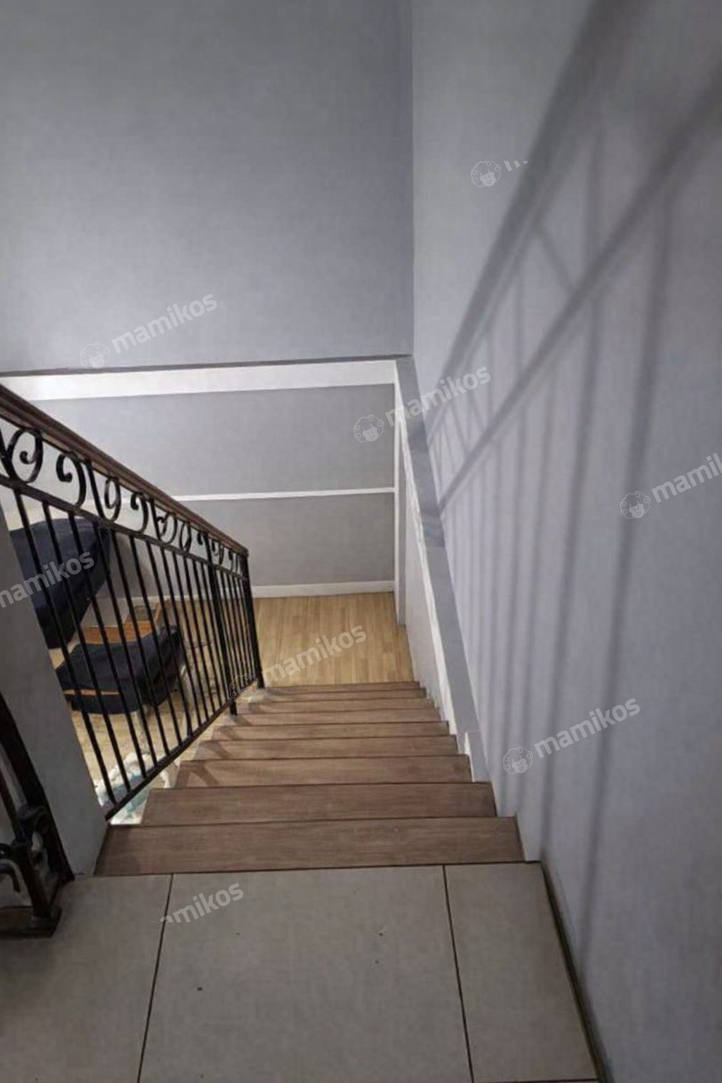 Rumah Sertifikat SHM 4 Kamar Tidur 4 Kamar Mandi Permata Buana Jakarta Barat - Photo 2