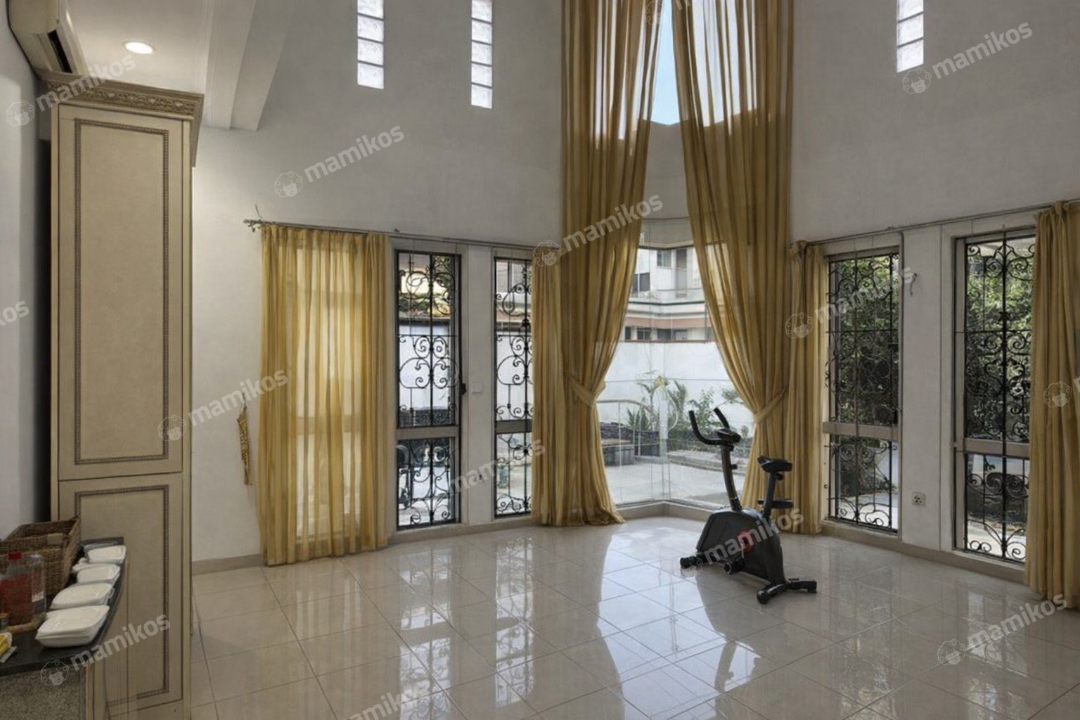 Rumah Sertifikat SHM 4 Kamar Tidur 3 Kamar Mandi Kembangan Jakarta Barat