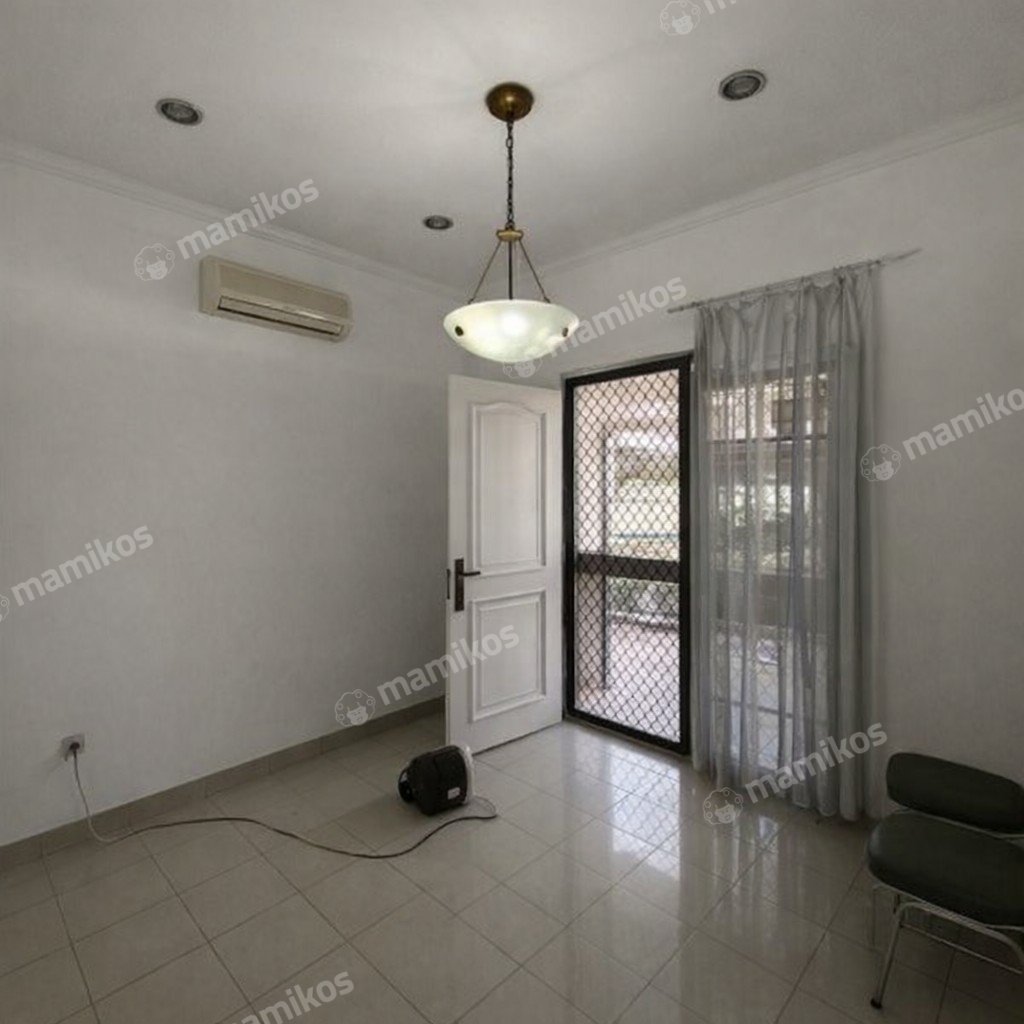 Rumah Sertifikat SHM 4 Kamar Tidur 3 Kamar Mandi Kembangan Jakarta Barat - Photo 4