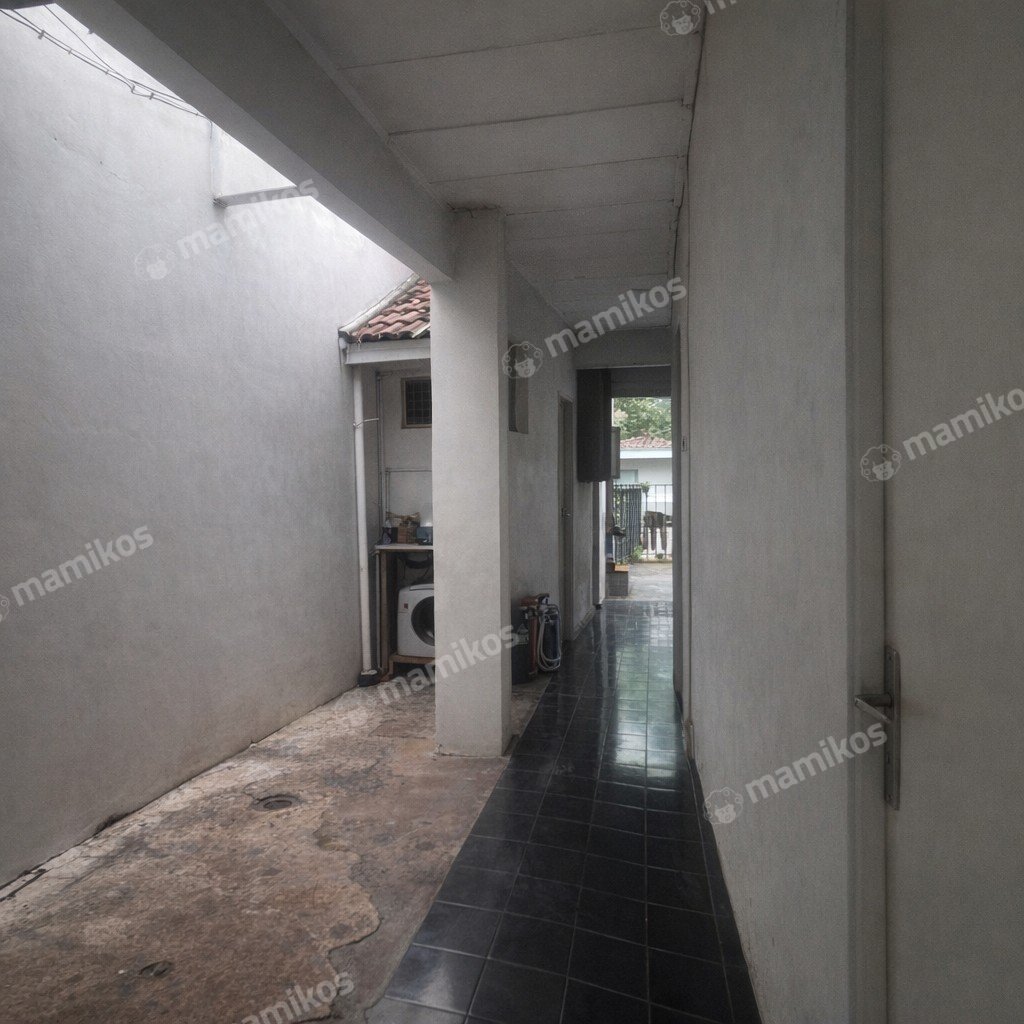 Rumah Sertifikat SHM 5 Kamar Tidur 4 Kamar Mandi Kebayoran Baru Jakarta Selatan - Photo 5