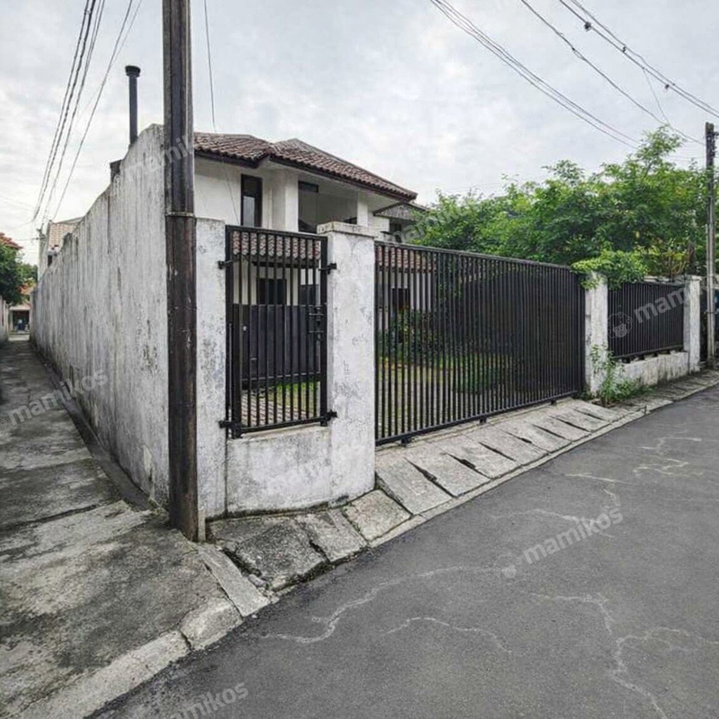 Rumah Sertifikat SHM 7 Kamar Tidur 7 Kamar Mandi Ciracas Jakarta Timur - Photo 5