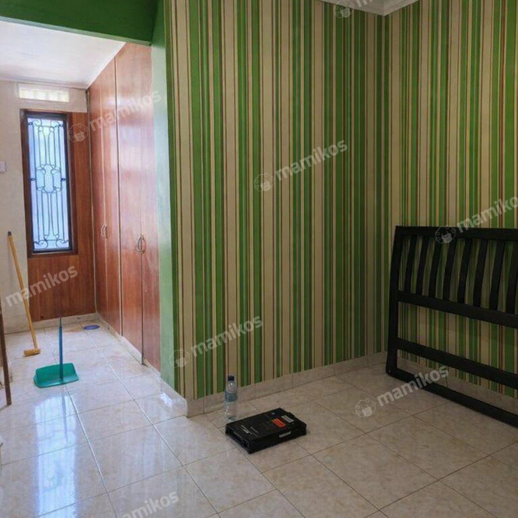 Rumah Sertifikat SHM 3 Kamar Tidur 3 Kamar Mandi Permata Buana Jakarta Barat - Photo 3