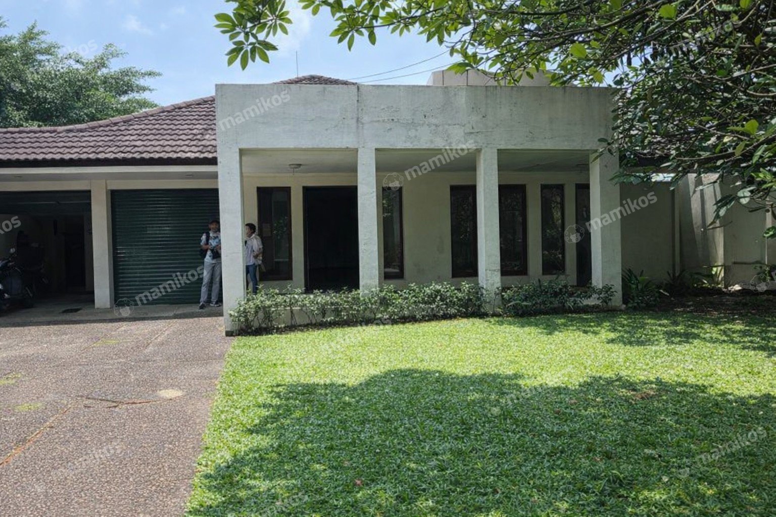 Rumah 5 Kamar Tidur 5 Kamar Mandi 1 Lantai Kemang Jakarta Selatan