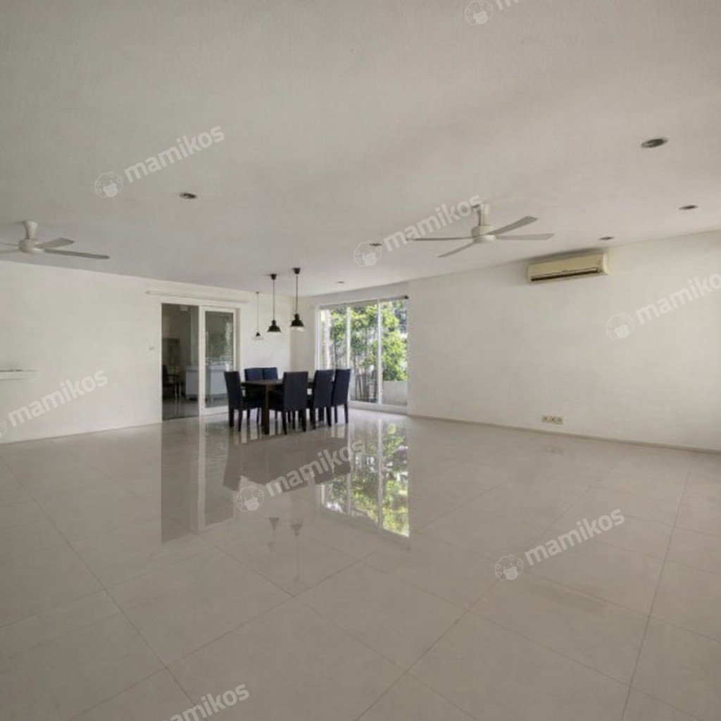 Rumah 5 Kamar Tidur 5 Kamar Mandi 1 Lantai Kemang Jakarta Selatan - Photo 5
