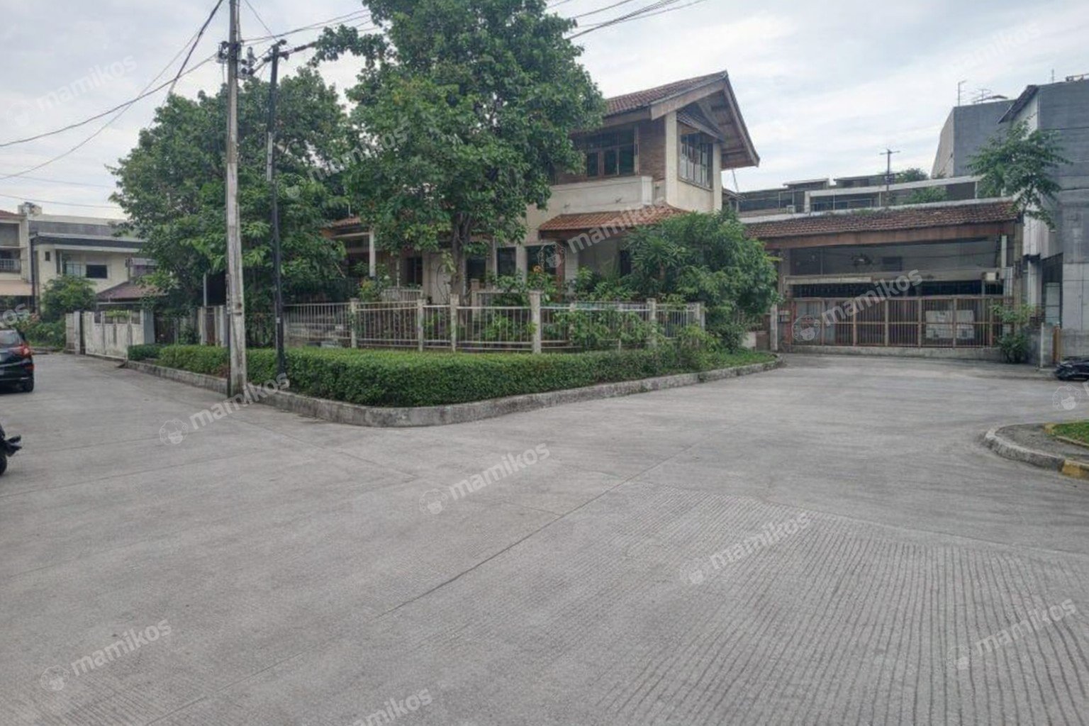 Rumah Sertifikat SHM 3 Kamar Tidur 3 Kamar Mandi Sunrise Garden Jakarta Barat - Photo 3