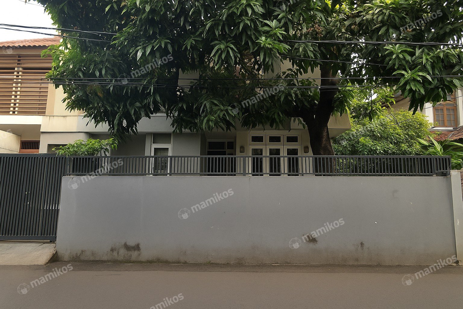 Rumah 4 Kamar Tidur 3 Kamar Mandi 2 Lantai Pondok Kelapa Jakarta Timur