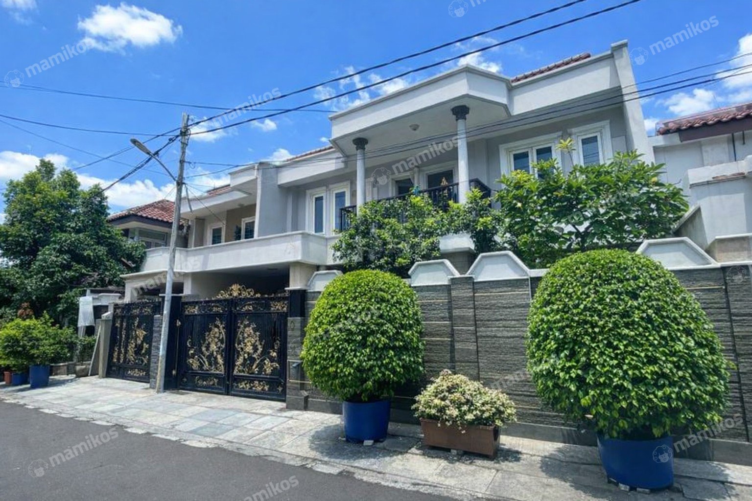 Rumah Sertifikat SHM 4 Kamar Tidur 3 Kamar Mandi Tebet Jakarta Selatan