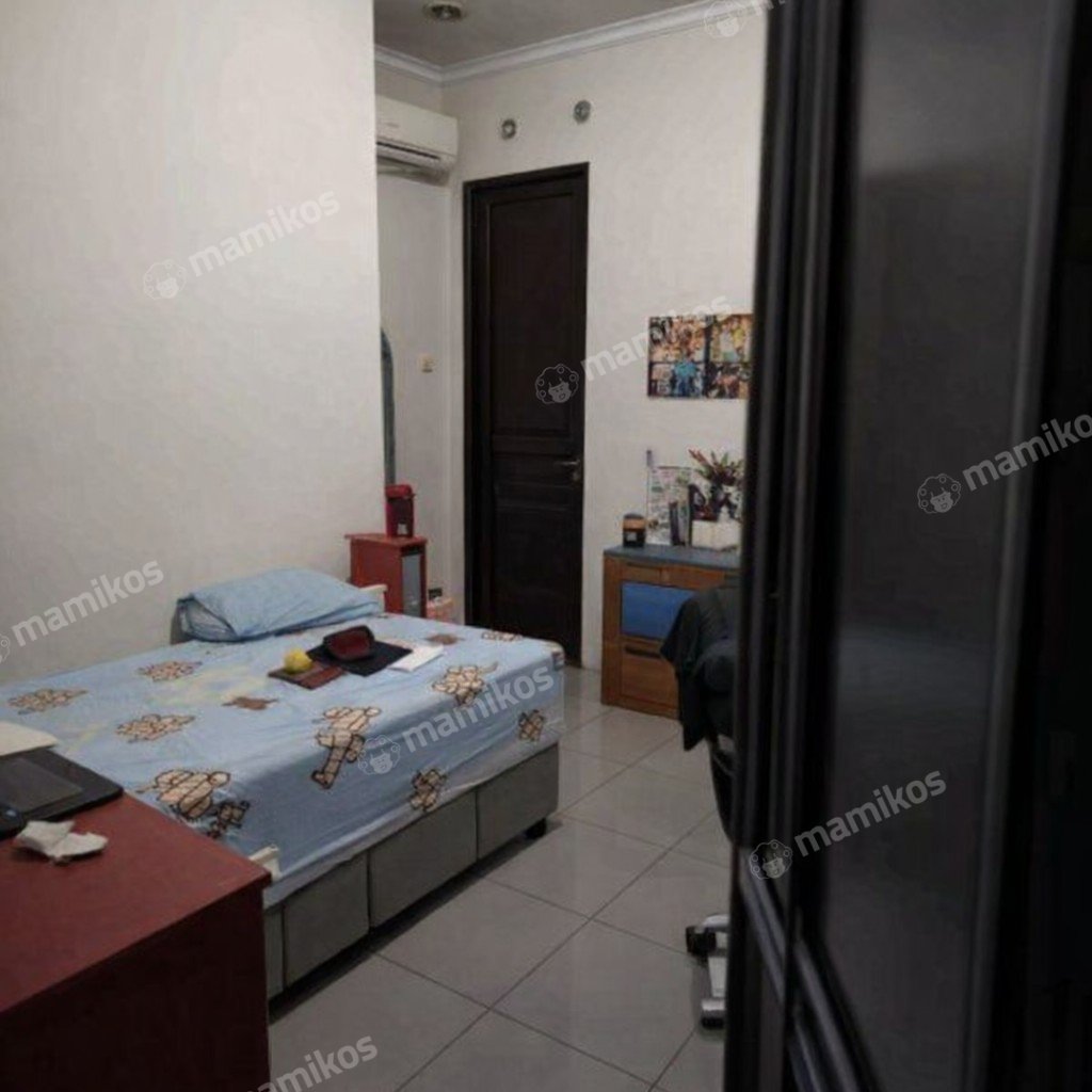 Rumah Sertifikat SHM 4 Kamar Tidur 4 Kamar Mandi Kembangan Jakarta Barat - Photo 2