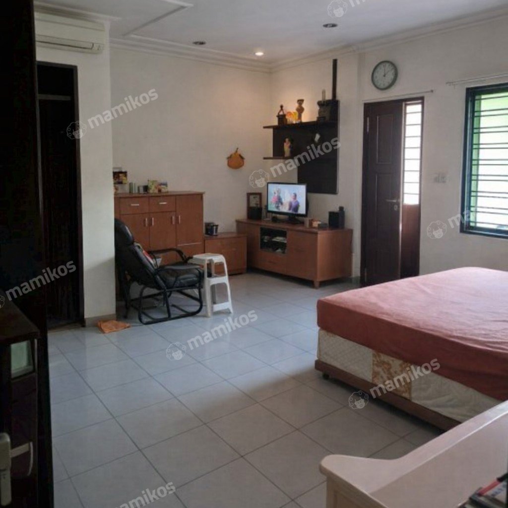 Rumah Sertifikat SHM 4 Kamar Tidur 4 Kamar Mandi Kembangan Jakarta Barat - Photo 3