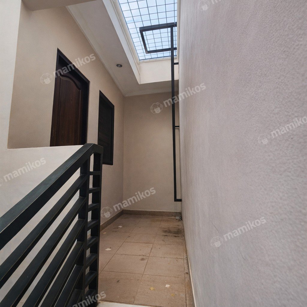 Rumah Sertifikat SHM 3 Kamar Tidur 2 Kamar Mandi Bojong Indah Jakarta Barat - Photo 3