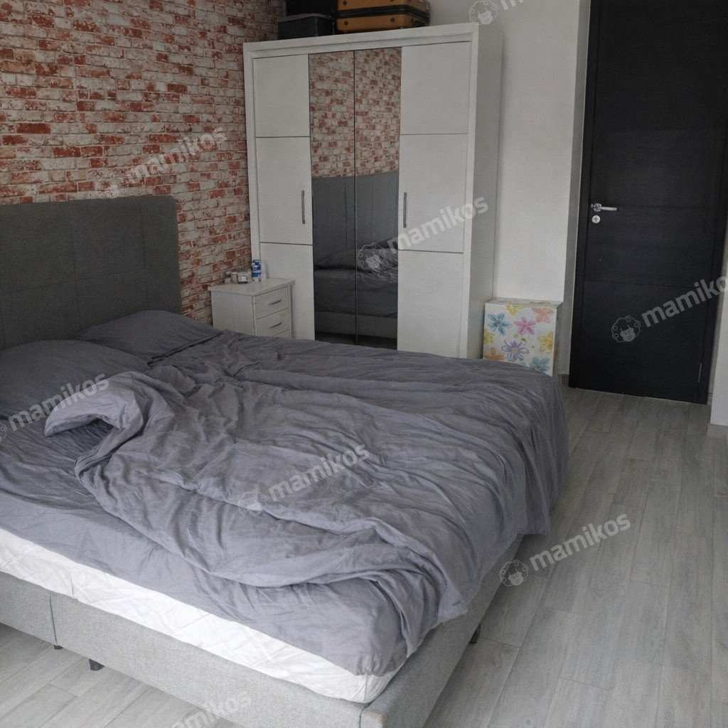 Rumah Sertifikat SHM 3 Kamar Tidur 3 Kamar Mandi Kebon Jeruk Jakarta Barat - Photo 2
