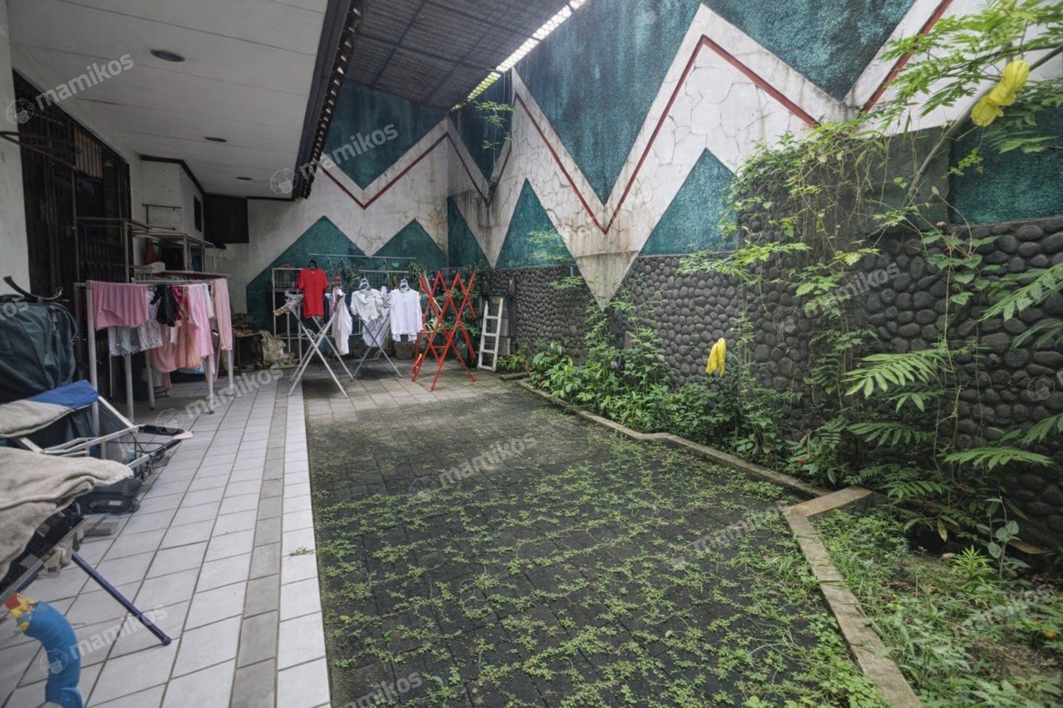 Rumah Sertifikat SHM 4 Kamar Tidur 3 Kamar Mandi Kebon Jeruk Jakarta Barat