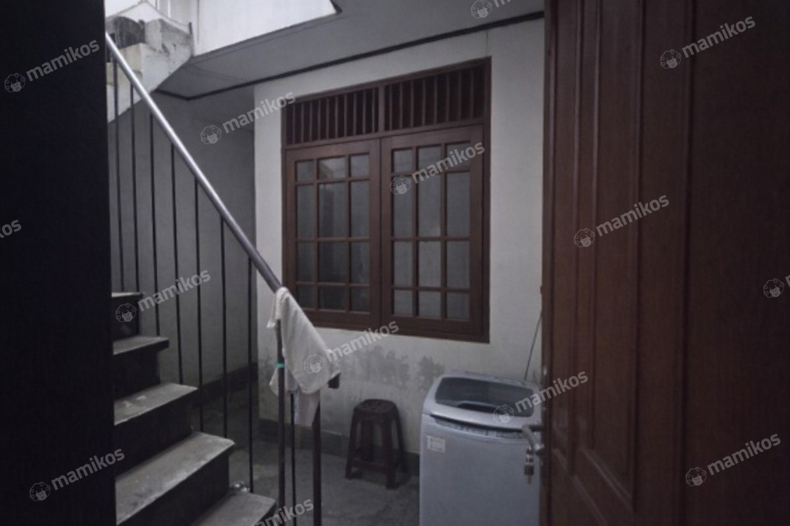 Rumah Sertifikat SHM 4 Kamar Tidur 3 Kamar Mandi Kebon Jeruk Jakarta Barat - Photo 3