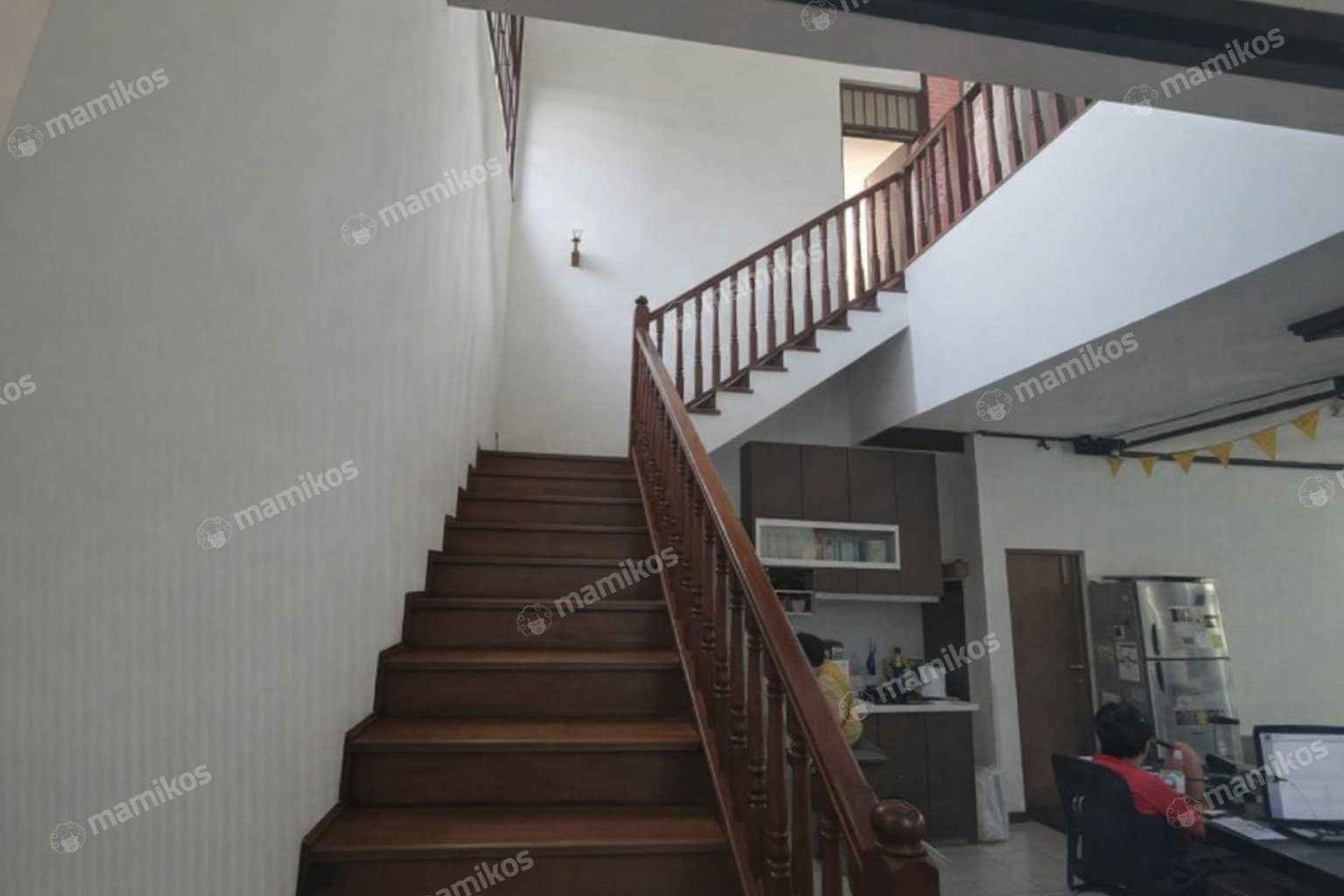Rumah Sertifikat SHM 4 Kamar Tidur 3 Kamar Mandi Kebon Jeruk Jakarta Barat - Photo 4