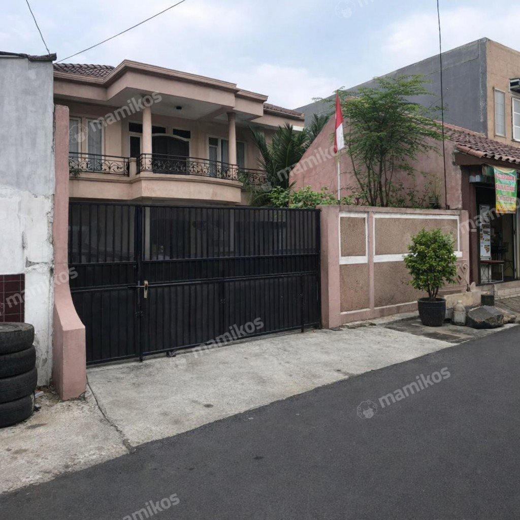 Rumah Sertifikat SHM 8 Kamar Tidur 8 Kamar Mandi Kebon Jeruk Jakarta Barat - Photo 3
