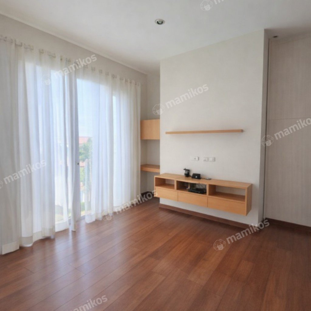 Rumah Sertifikat SHM 3 Kamar Tidur 3 Kamar Mandi Pondok Indah Jakarta Selatan - Photo 5
