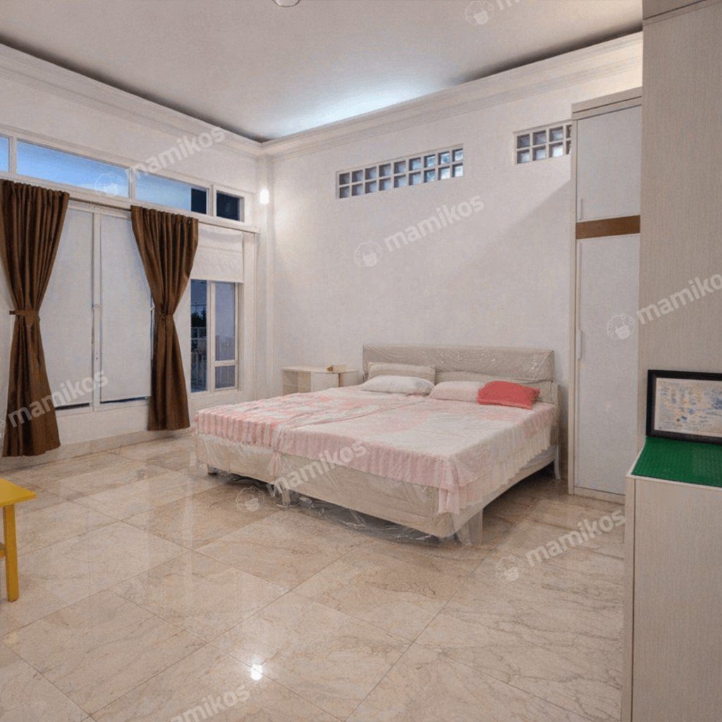 Rumah 5 Kamar Tidur 4 Kamar Mandi 3 Lantai Ancol Jakarta Utara - Photo 4