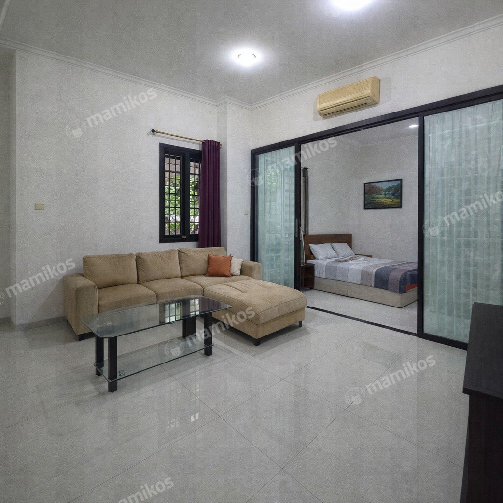 Rumah Sertifikat SHM 4 Kamar Tidur 4 Kamar Mandi Taman Ratu Jakarta Barat - Photo 3