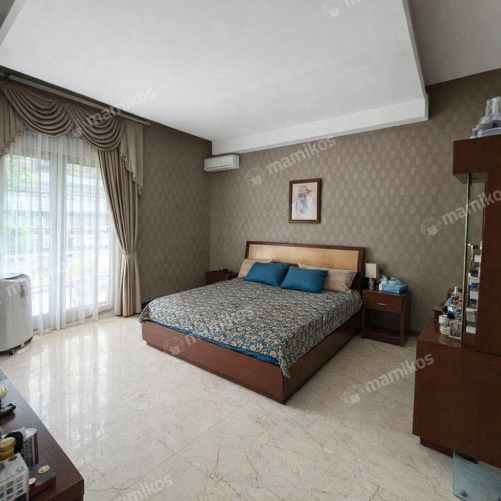 Rumah Sertifikat SHM 7 Kamar Tidur 4 Kamar Mandi Pulomas Jakarta Timur - Photo 4