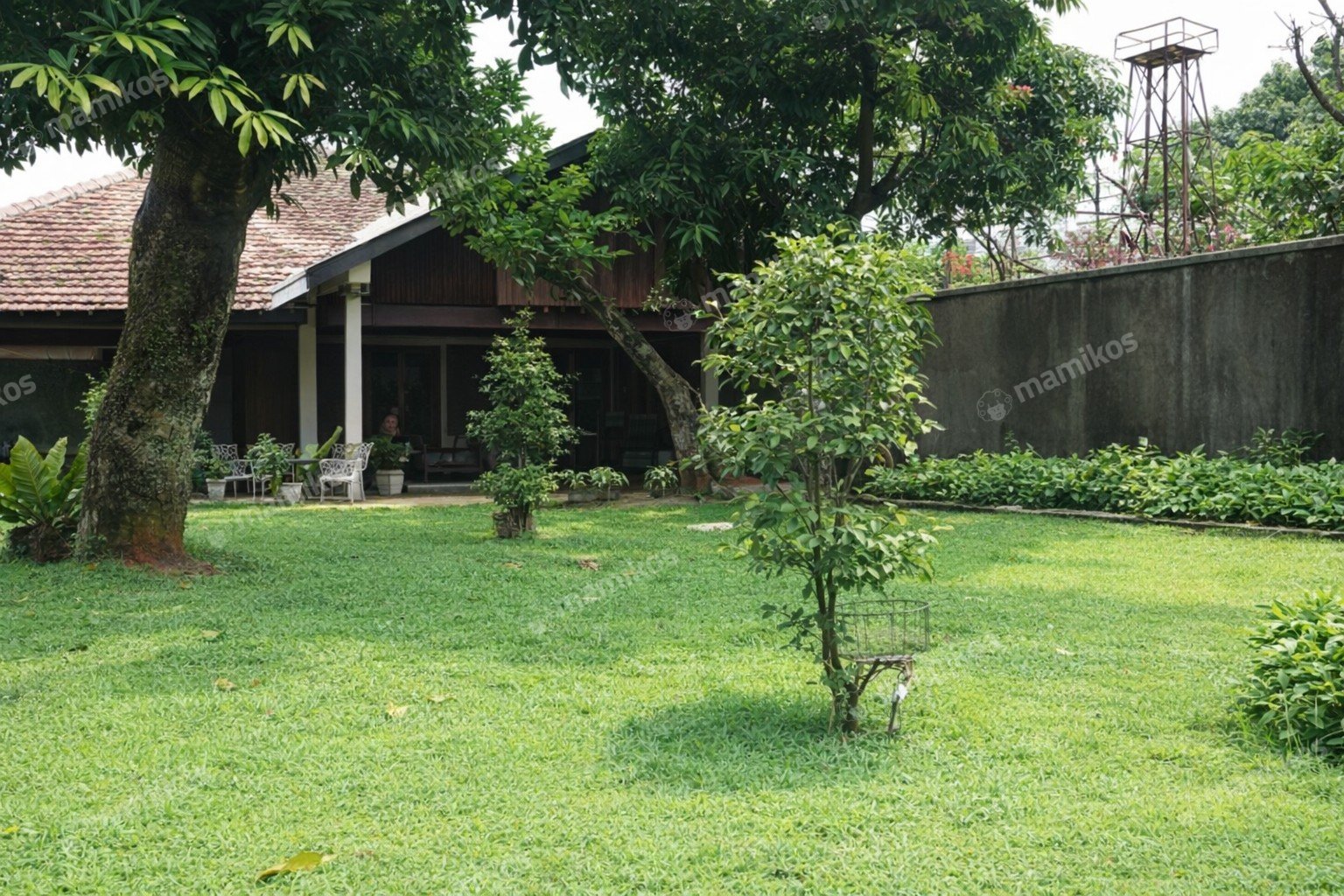 Rumah Sertifikat SHM 4 Kamar Tidur 3 Kamar Mandi Menteng Dalam Jakarta Selatan