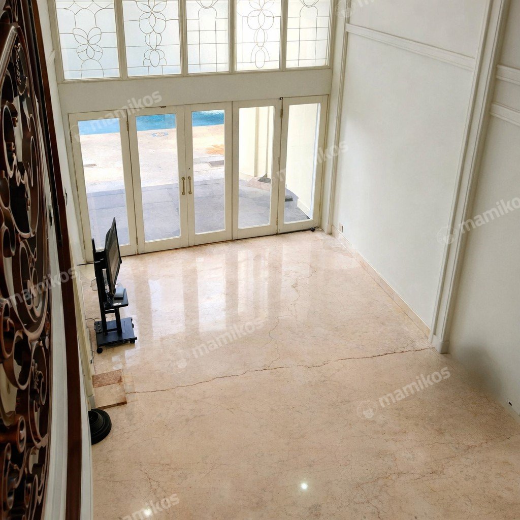 Rumah Sertifikat SHM 5 Kamar Tidur 5 Kamar Mandi Jatinegara Jakarta Timur - Photo 3